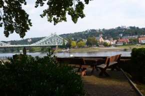  Ferienwohnung an der Elbe  Дрезден